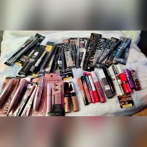 Makeup 💄 earrings makeup 8 dollars and earrings 20